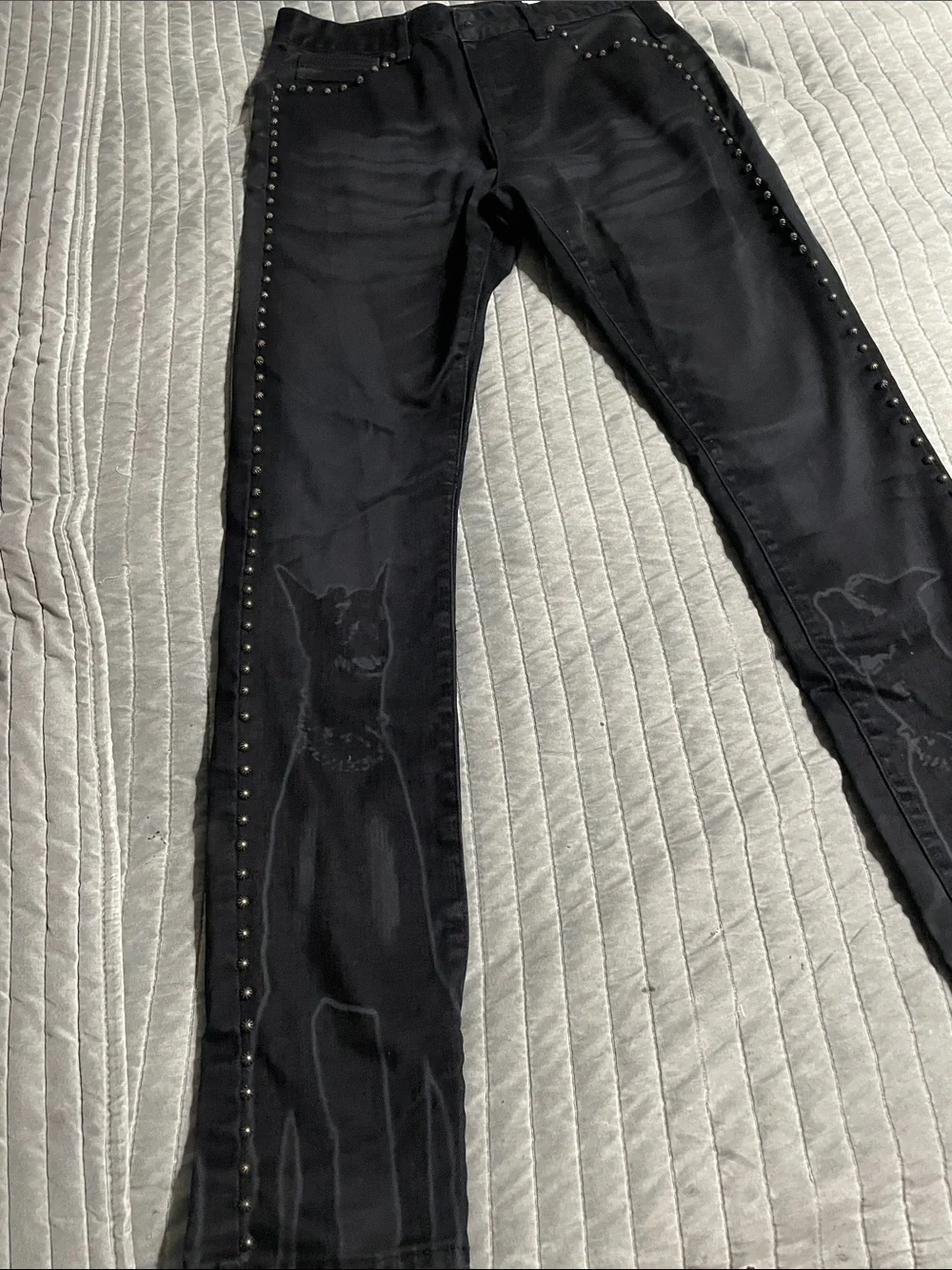 Men’s Smoke Rise Jeans with Subtle Graphic Detail